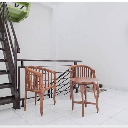 เรดดอร์ซ ใกล้โกตาตูอา 2 Hotel จาการ์ตา ภายนอก รูปภาพ