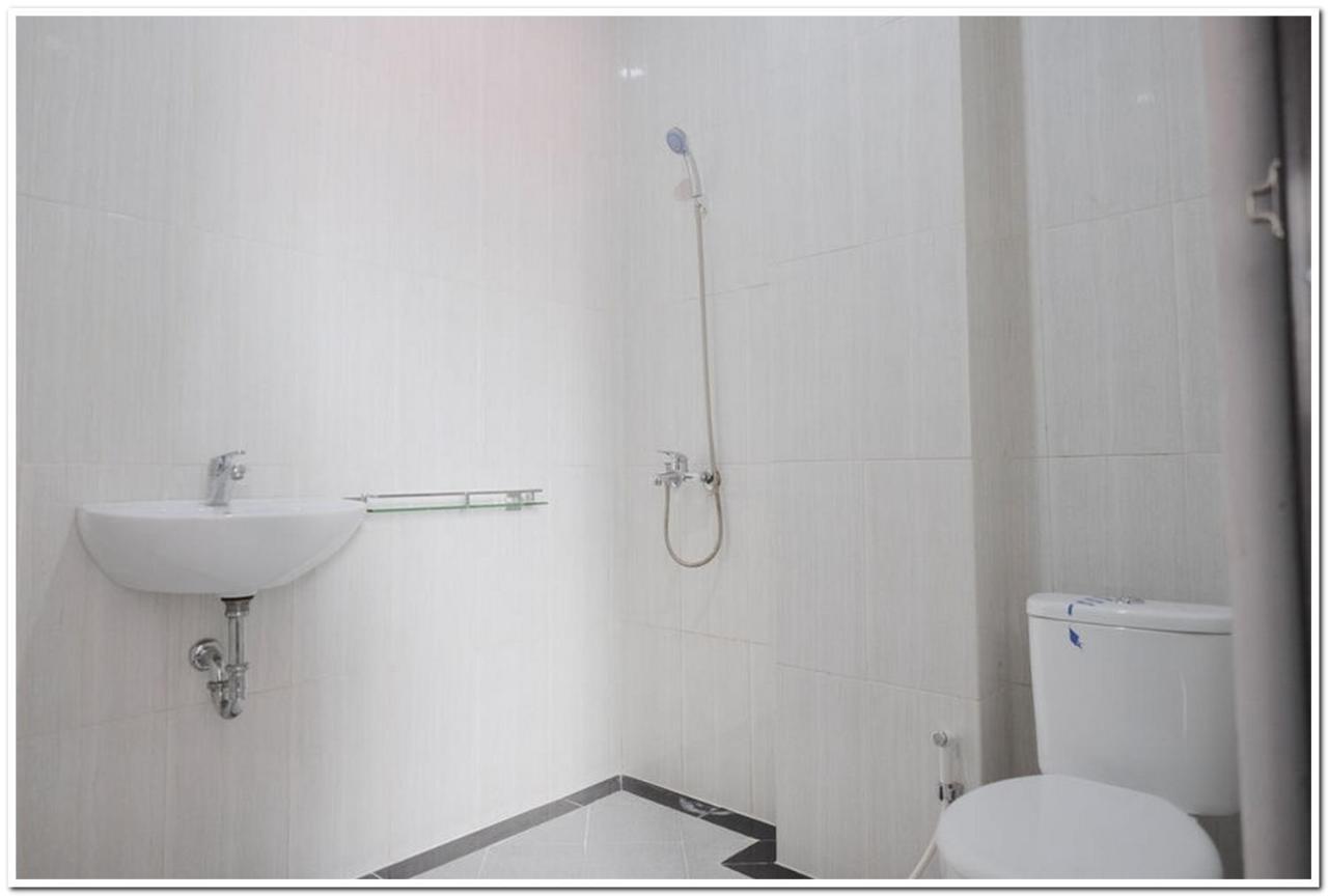 เรดดอร์ซ ใกล้โกตาตูอา 2 Hotel จาการ์ตา ภายนอก รูปภาพ