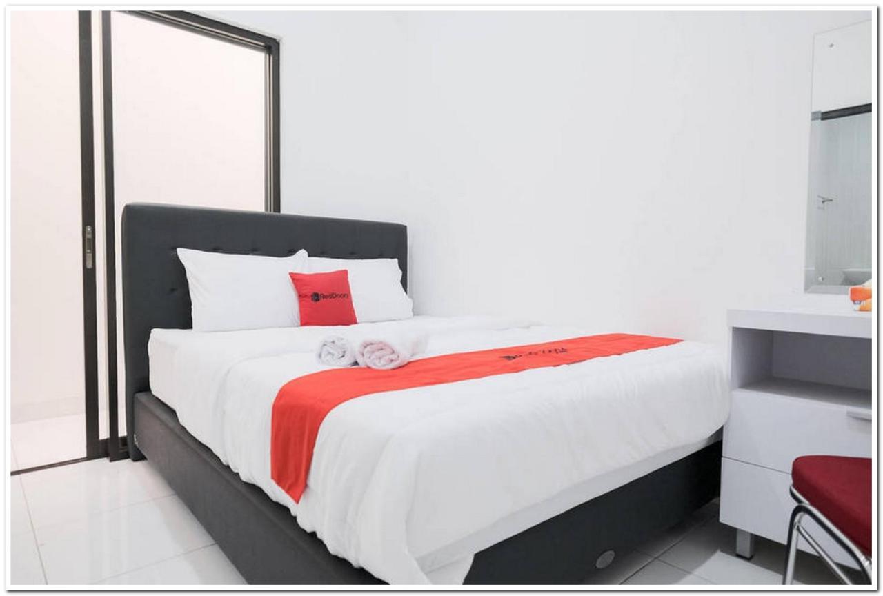 เรดดอร์ซ ใกล้โกตาตูอา 2 Hotel จาการ์ตา ภายนอก รูปภาพ